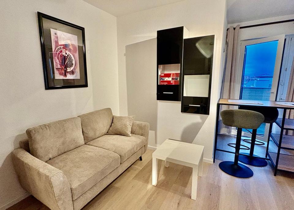 Thumbnail-1- Zimmer Wohnung Berlin Reinickendorf Residenzstraße Stellplat