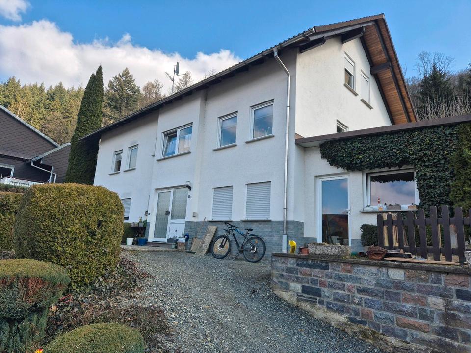Thumbnail-100 m² 4-Zimmer-Wohnung in Biedenkopf-Breidenstein
