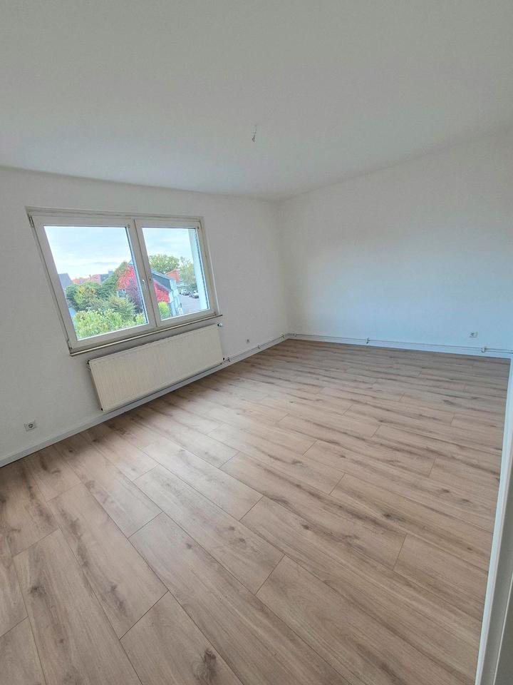 Thumbnail-Frisch renovierte 2-Zimmerwohnung mit Tagelichtbad