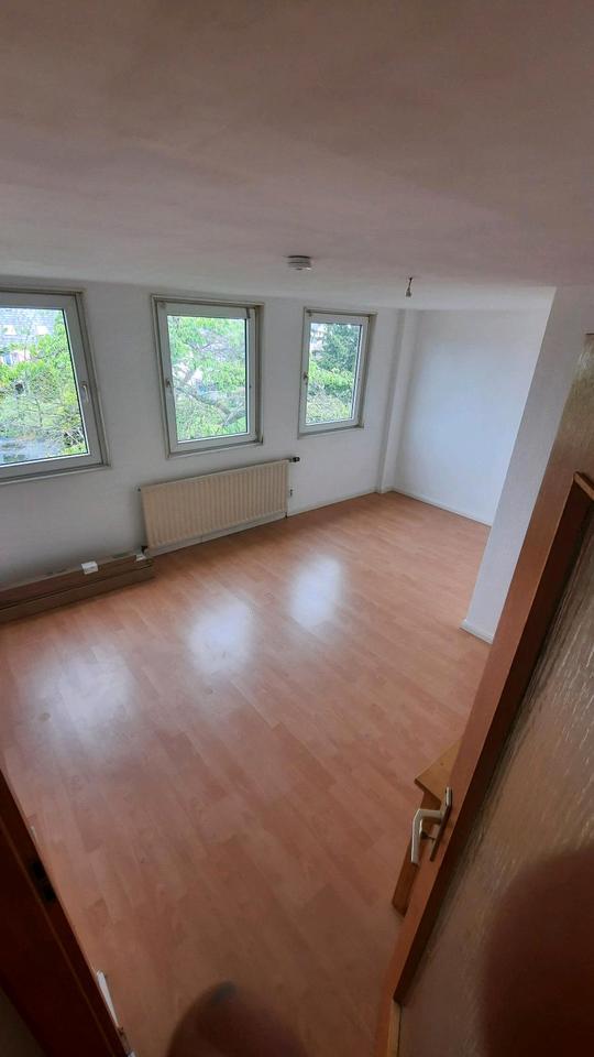 Thumbnail-Helle Dachgeschosswohnung in Aachen-Schönforst 35 qm