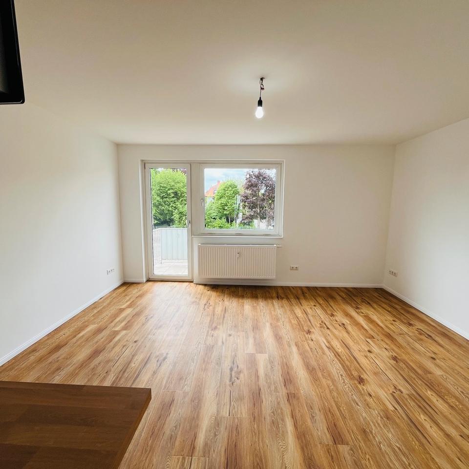 Thumbnail-2ZKB in der vorderen Wüste mit Balkon und EBK in Erstbezug