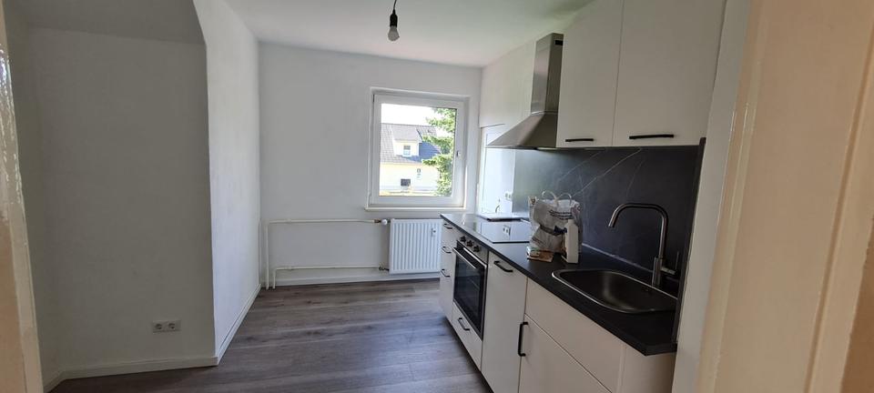 Thumbnail-2-Raum-Dachgeschosswohnung mit Küche und Dachterrasse