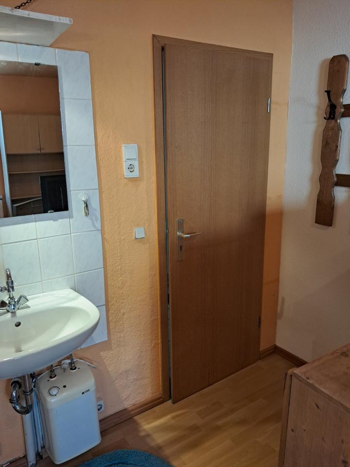 Thumbnail-Möbliertes Zimmer in Neudietendorf