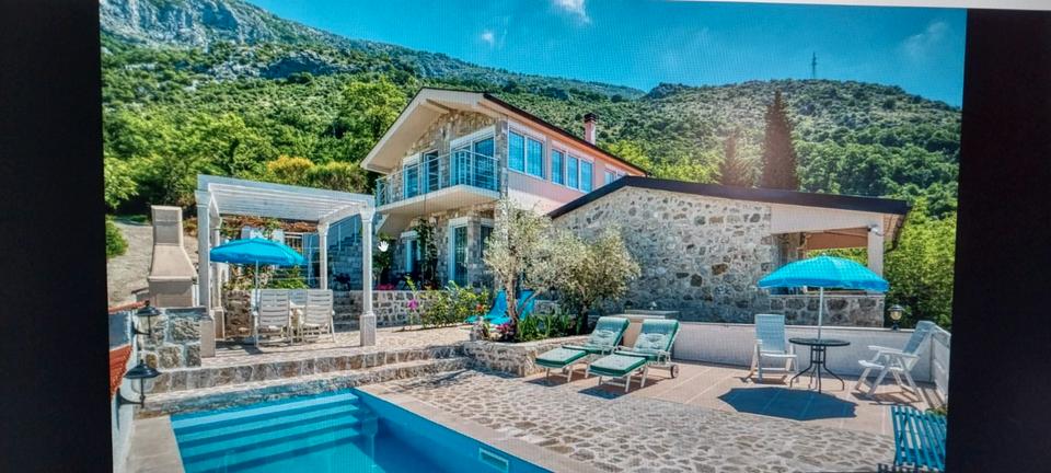 Thumbnail-Montenegro Villa Buljarica Pool Meerblick bis zu 14 Personen