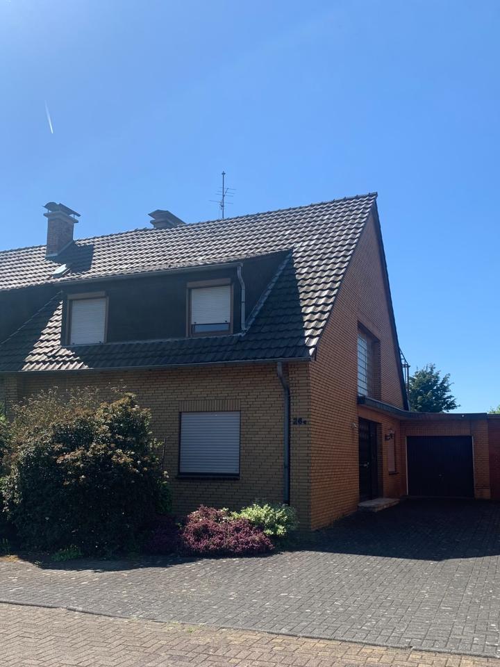 Thumbnail-Haus in Dormagen-Delhoven privat zu verkaufen – 301 m² Grundstück
