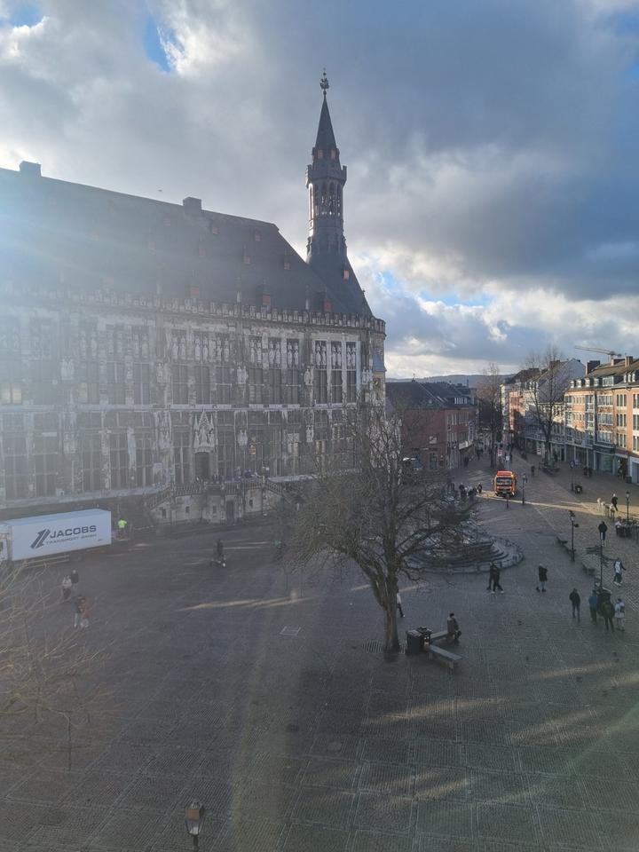 Thumbnail-Helle 1-Zimmer Wohnung in zentraler Lage am Aachener Markt