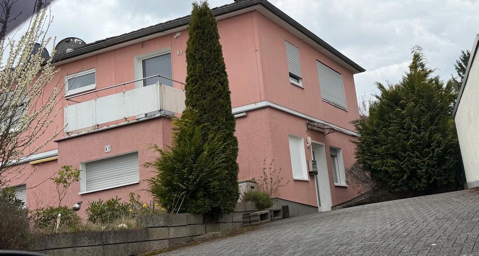 Thumbnail-Freistehendes Einfamilienhaus mit großem Grundstück in Hüscheid