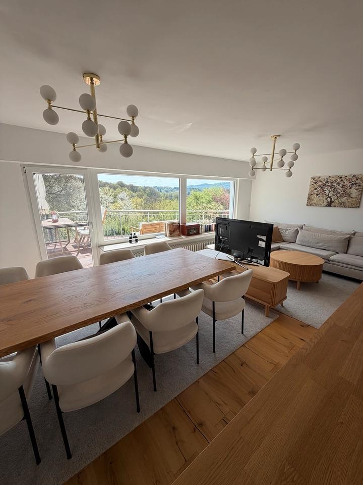 Thumbnail-6-Zimmer-Wohnung mit panaromaBlick in Berghausen