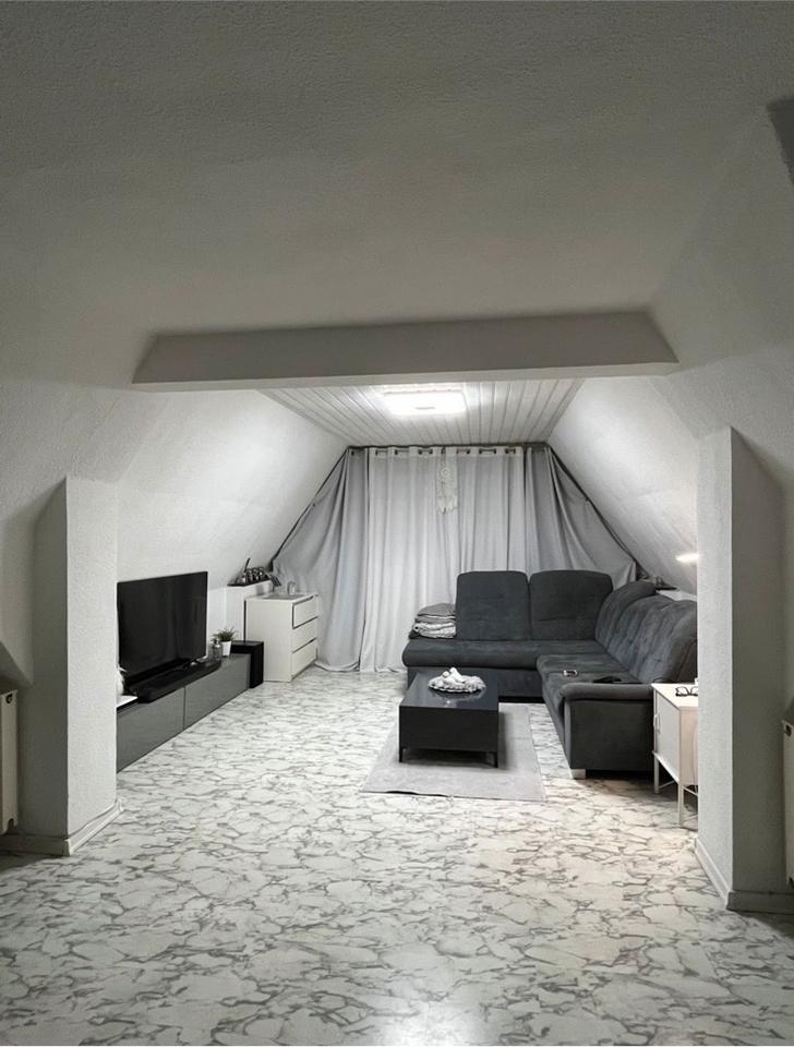 Thumbnail-4- Zimmerwohnung mit Balkon in Schölerberg