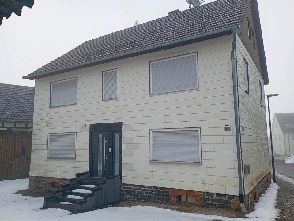 Thumbnail-Bauernhaus mit Scheune und Garten