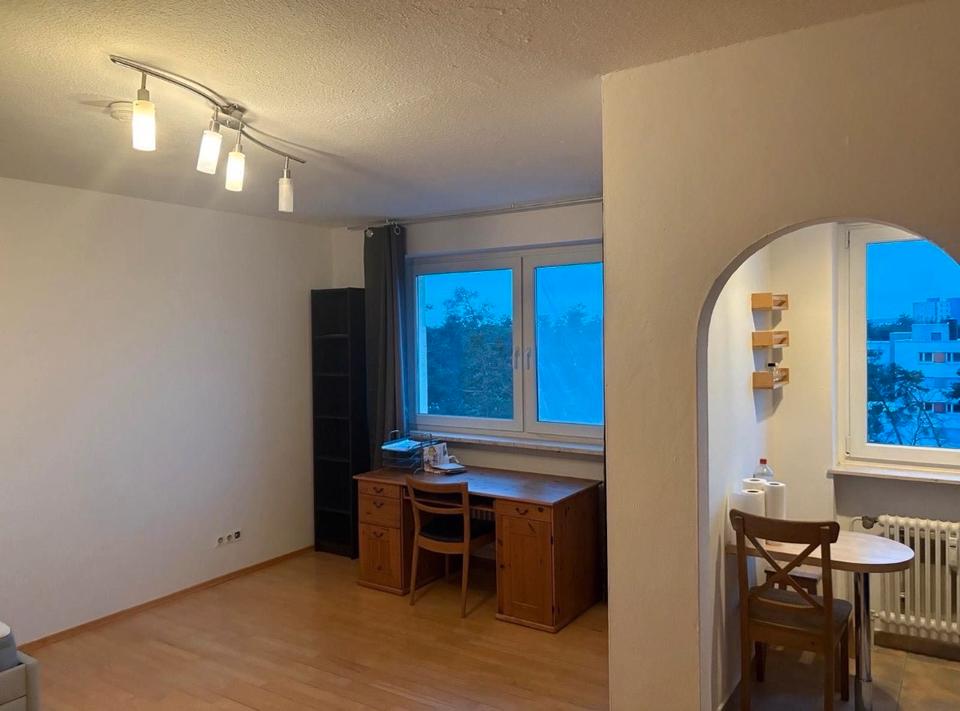 Thumbnail-Möblierte 1,5-Zimmer-Wohnung, 91056, Erlangen