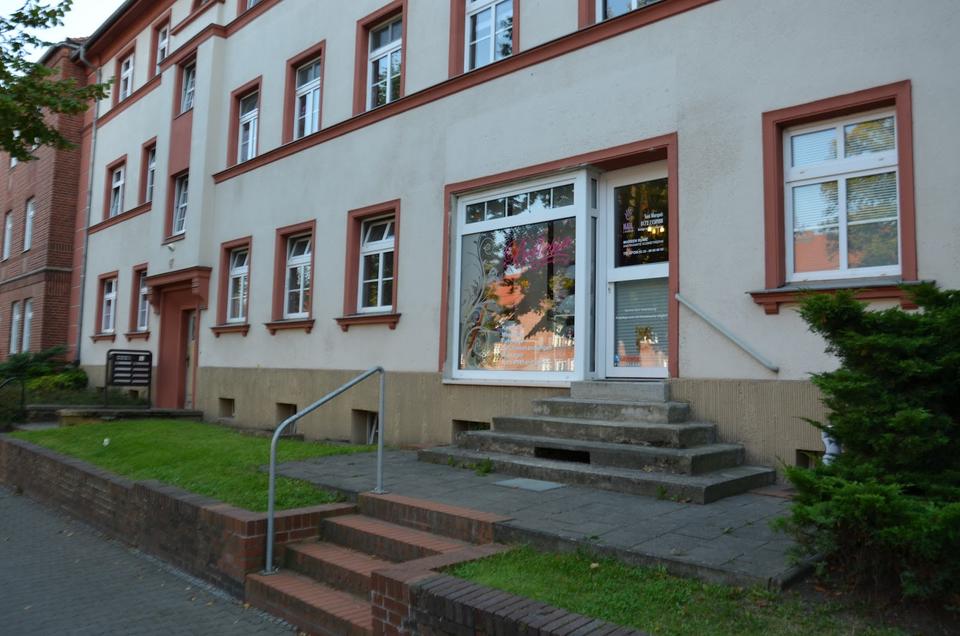 Thumbnail-Voll sanierte 2 Zimmer mit Balkon im Altbau