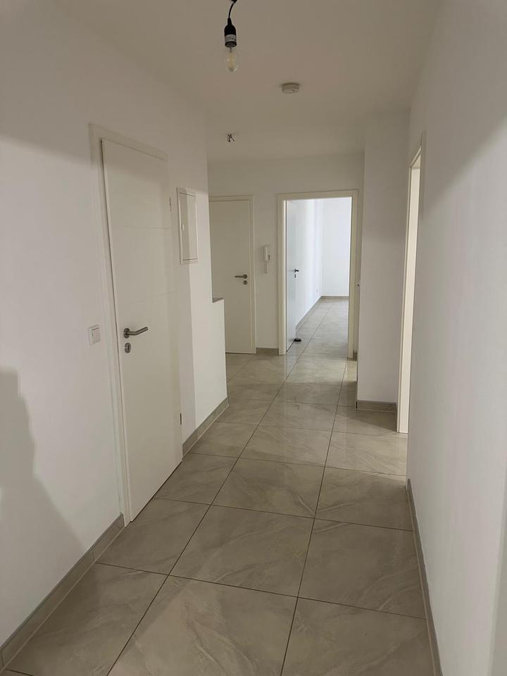 Thumbnail-Großzügige 3-Zimmer-Wohnung mit Balkon in Kassel