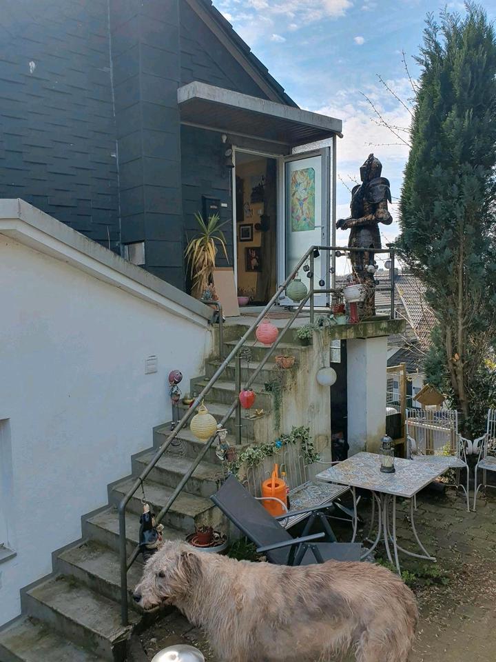 Thumbnail-Singlewohnung, in Schloß Burg WermelskirchenGrenze Solingen.