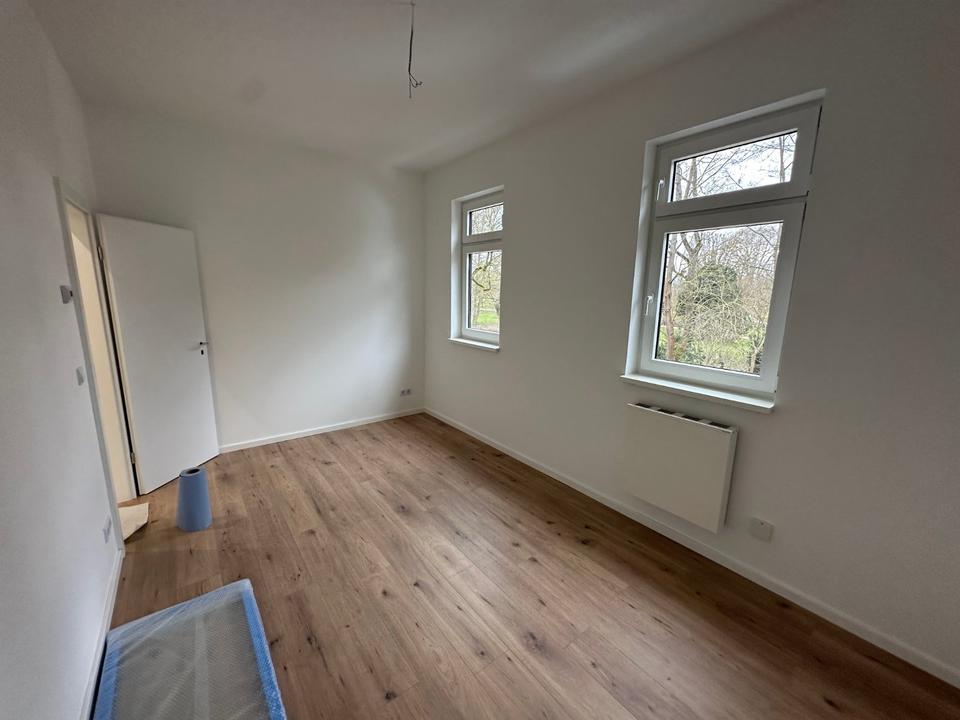 Thumbnail-Erstbezug nach Sanierung: 4,5-Zi.-Wohnung + Balkon am Schlosspark