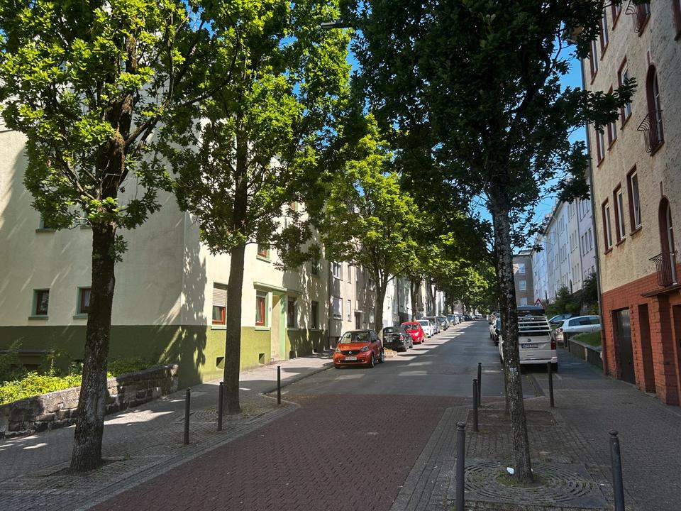 Thumbnail-AB SOFORT FREI: Altbauwohnung in Oberbarmen
