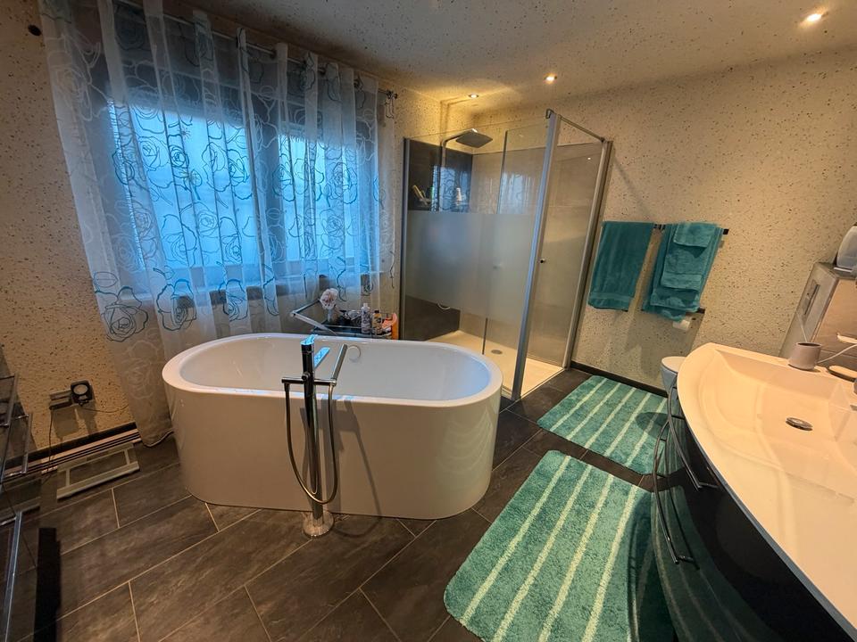 Thumbnail-Panorama-Traum: Edles EFH mit Fernsicht & Wellness