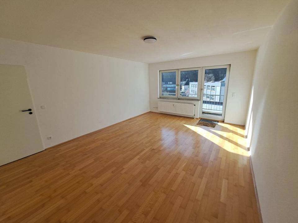 Thumbnail-Sanierte 3-Zimmer-Wohnung mit EBK in gepflegter Wohnanlage mit TG