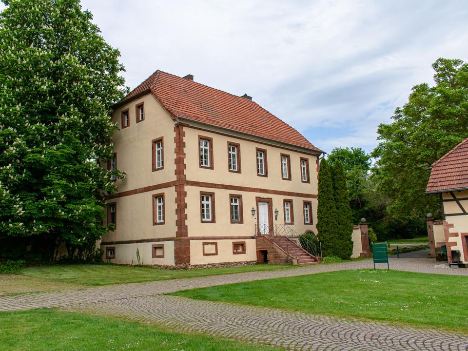 Thumbnail-Traumhaftes Miethaus oder Gewerbeimmobilie am Golfplatz Trages