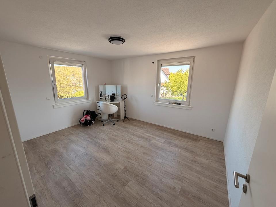 Thumbnail-Vermiete 3 Zimmer Wohnung VaihingenEnz (Kleinglattbach)