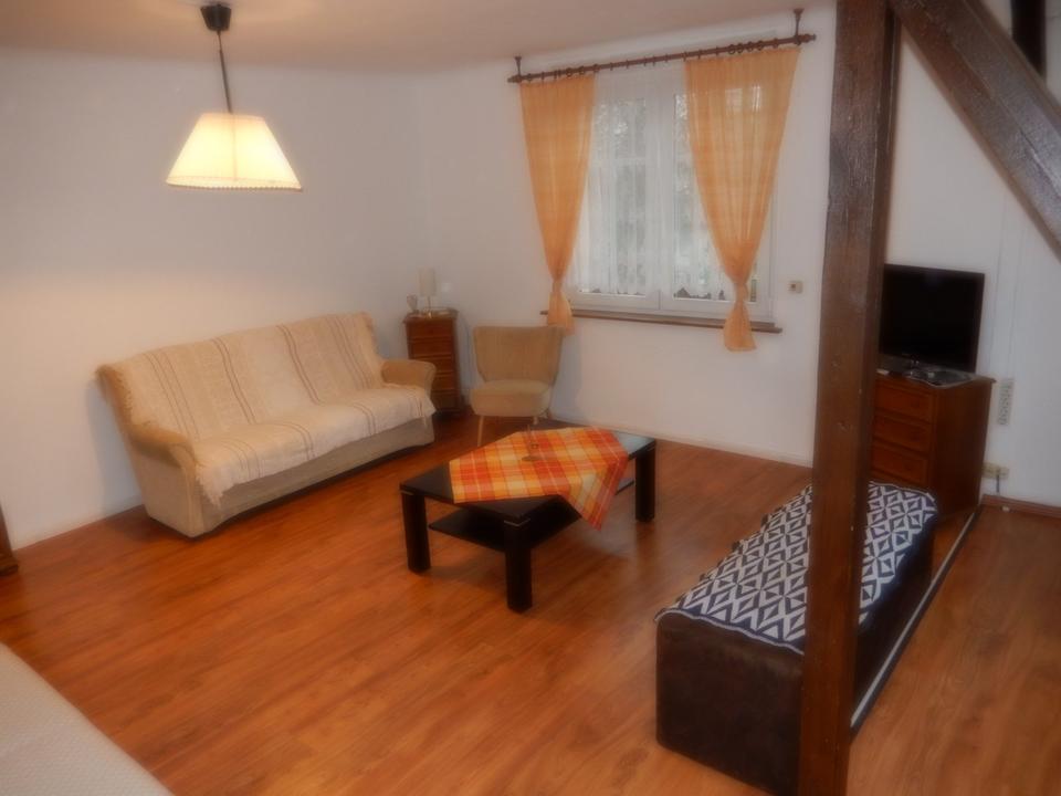 Thumbnail-Wohnung im Grünen 2 Zimmer + Bad + Garten+ Im sauberen 2 Fam.Haus