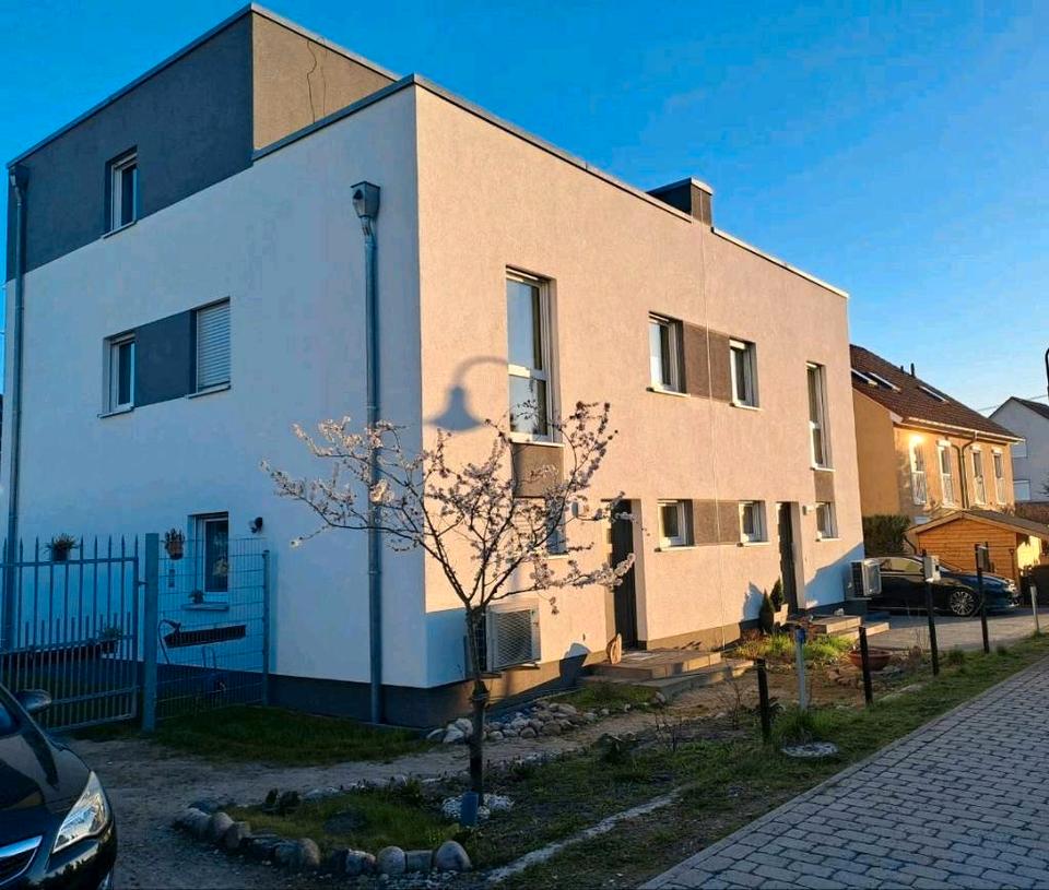 Thumbnail-Schöne Doppelhaushälfte mit Dachterrasse im grünen Ahrensfelde