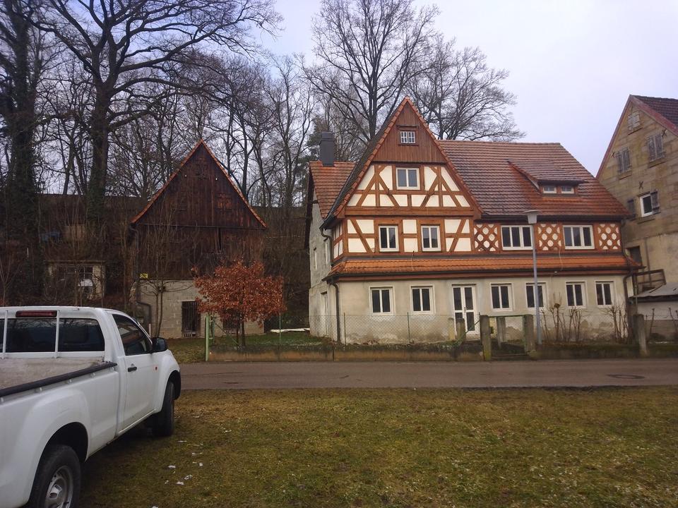 Thumbnail-Historisches Bauernhaus mit 2 Nebengebäuden zentral gelegen