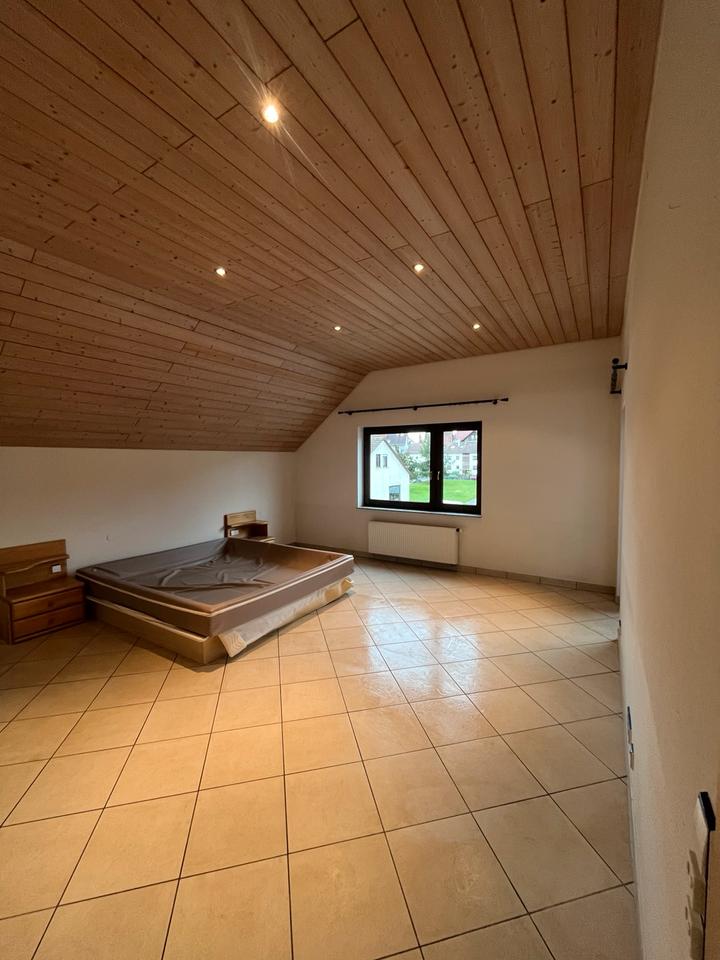 Thumbnail-Großes Einfamilienhaus mit Charme