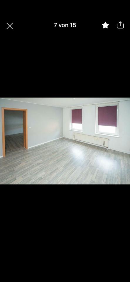 Thumbnail-Großzügige 3 Raum Wohnung