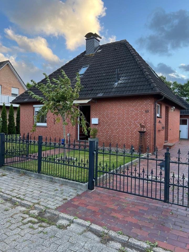 Thumbnail-Stilvolles Einfamilienhaus mit Wintergarten & großem Grundstück