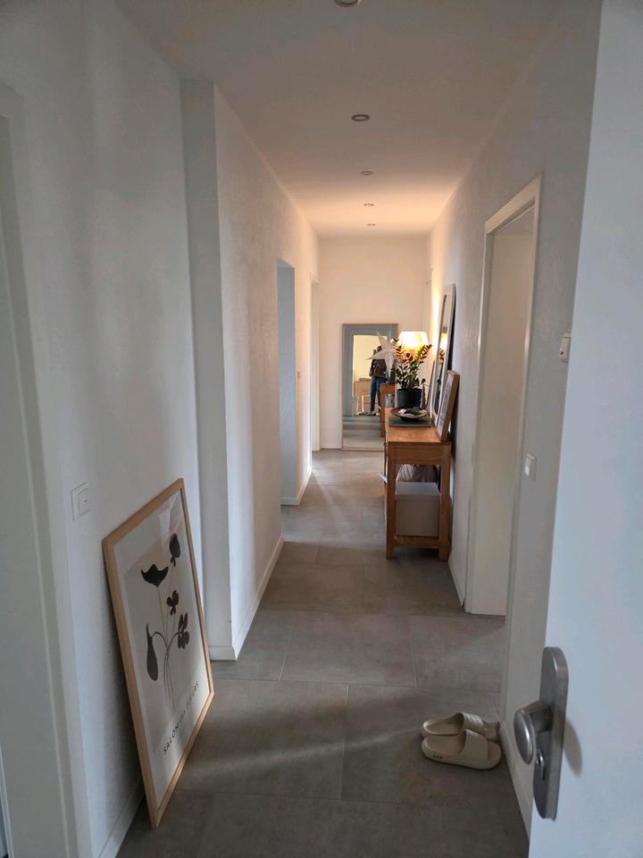 Thumbnail-Helle Mietwohnung in Landau – 120 m², 3 Zimmer, Küche, Bad, 1. OG