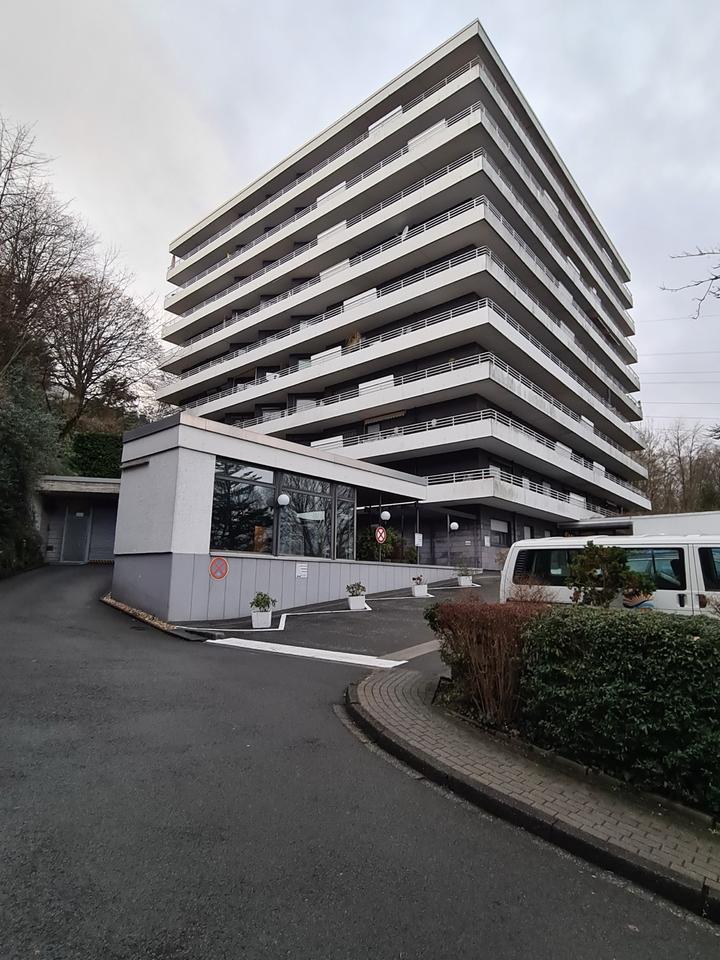 Thumbnail-Kapitalanlage Vermietet 2 Zimmer Wohnung in Herdecke, EBK,Pool