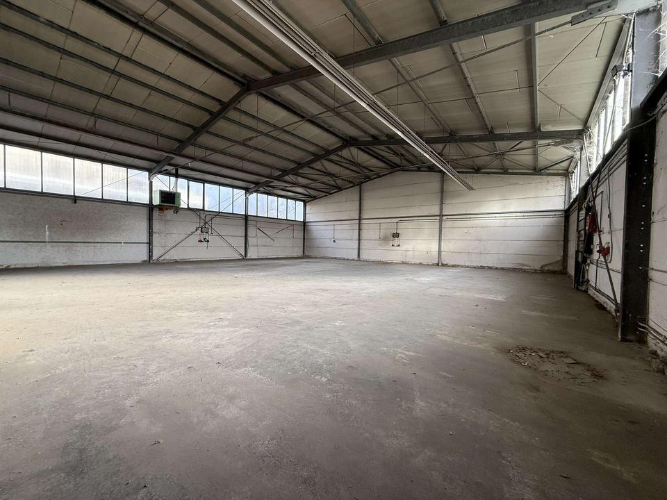 Thumbnail-225 m² reine Lagerfläche in Friedrichsdorf.