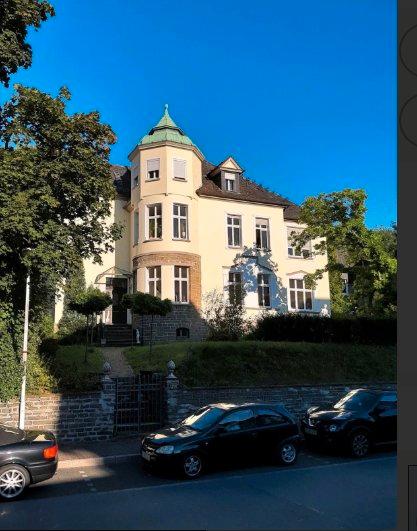 Thumbnail-Große Villa Wohnung zu Vermieten 160 qm 6 Zim. im Herzen Werdohl