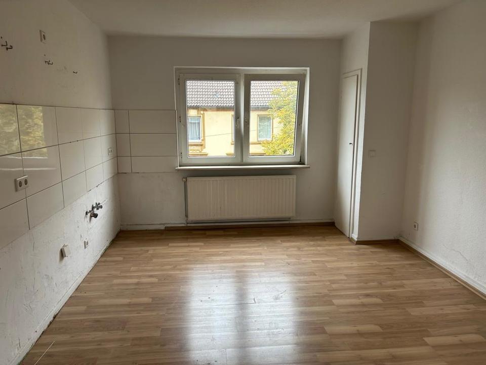 Thumbnail-Großzügige 2 Zimmer Wohnung im 3. Obergeschoss