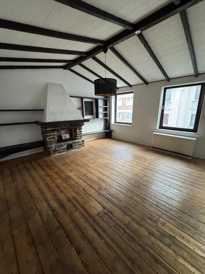 Thumbnail-Charmante 2-Zimmer-Wohnung mit 72 m² in zentraler Lage – Holzstraße, 1. OG