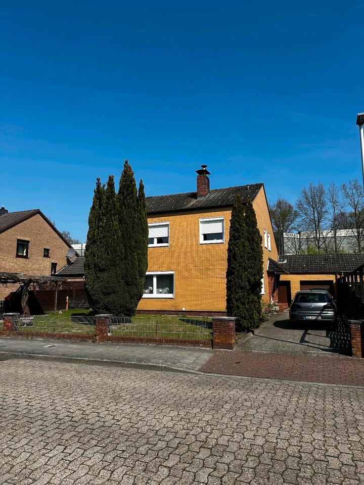 Thumbnail-Gepflegtes Zweifamilienhaus in Delmenhorst Hasport