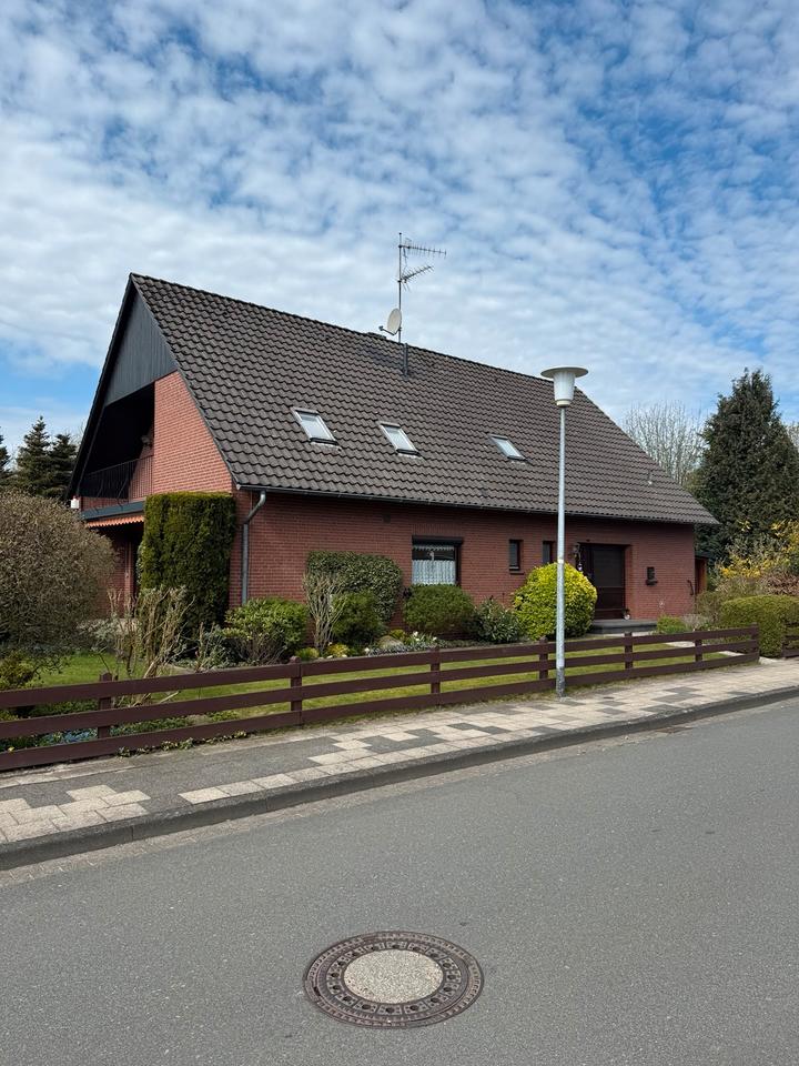 Thumbnail-Gepflegtes Einfamilienhaus mit Einliegerwohnung Haus Huntlosen
