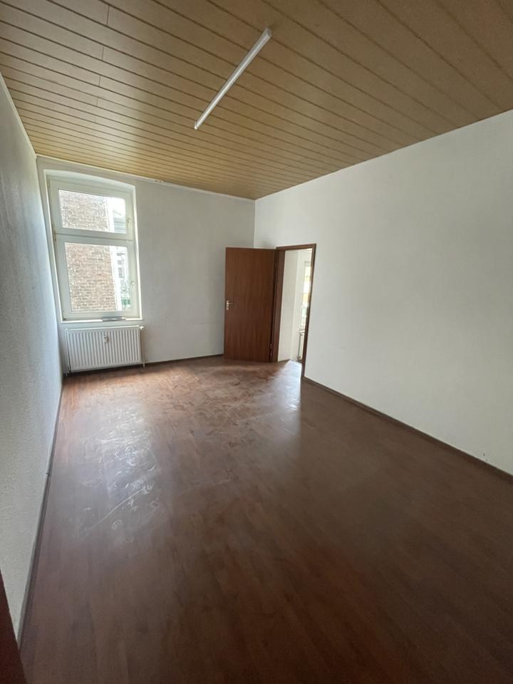 Thumbnail-Gemütliche 3 - Zimmer - Wohnung zu vermieten mit WBS!!!