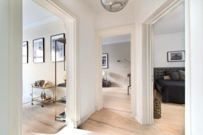 Thumbnail-Helle Wohnung 3 Zimmer mit Garten Winterhude Altbau Wanne