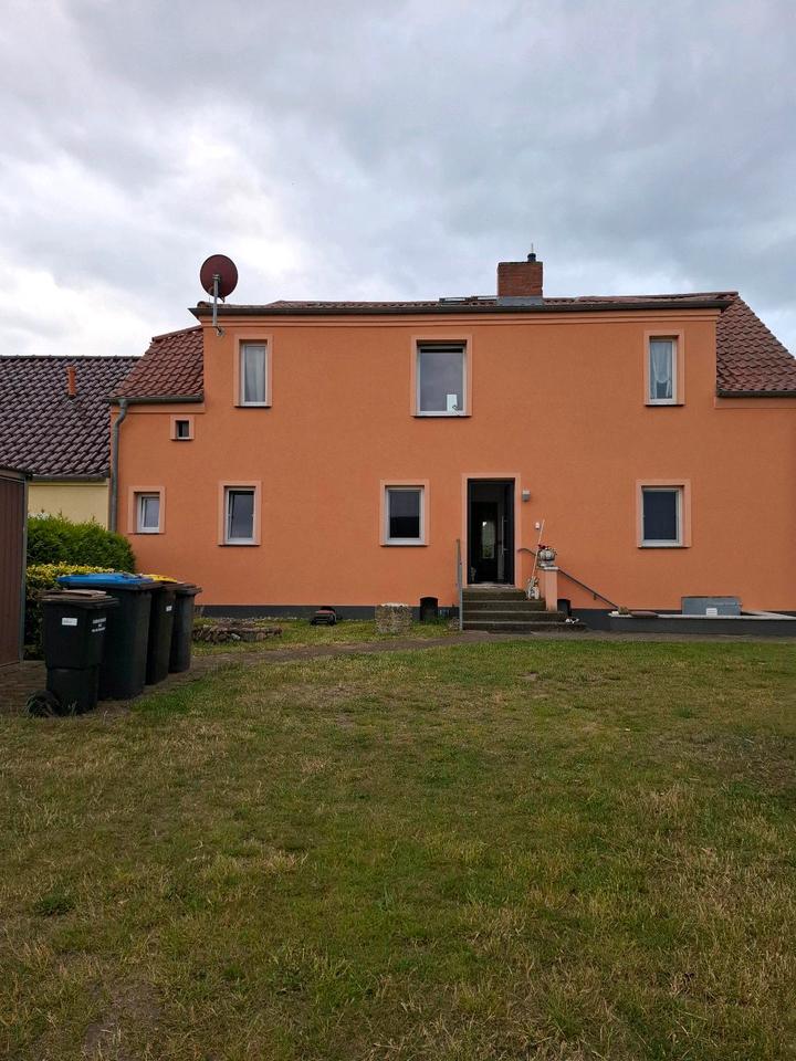 Thumbnail-Handwerker Monteur Wohnung Zimmer im Havelland Haus