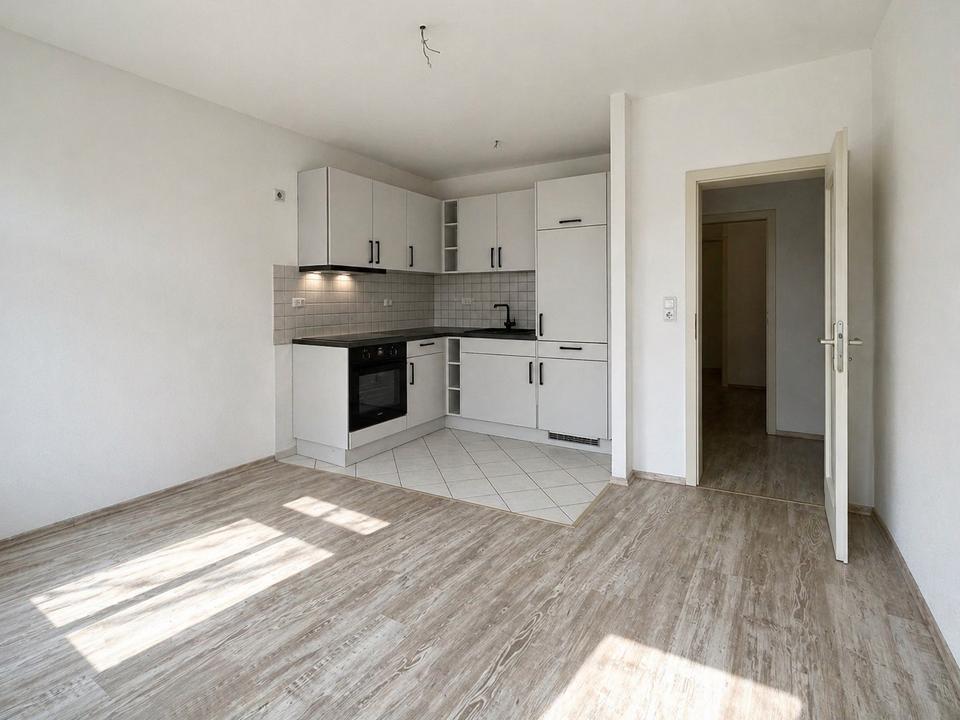 Thumbnail-Südbalkon & Einbauküche - 2-Zimmer-Wohnung, ruhige Lage Leipzig