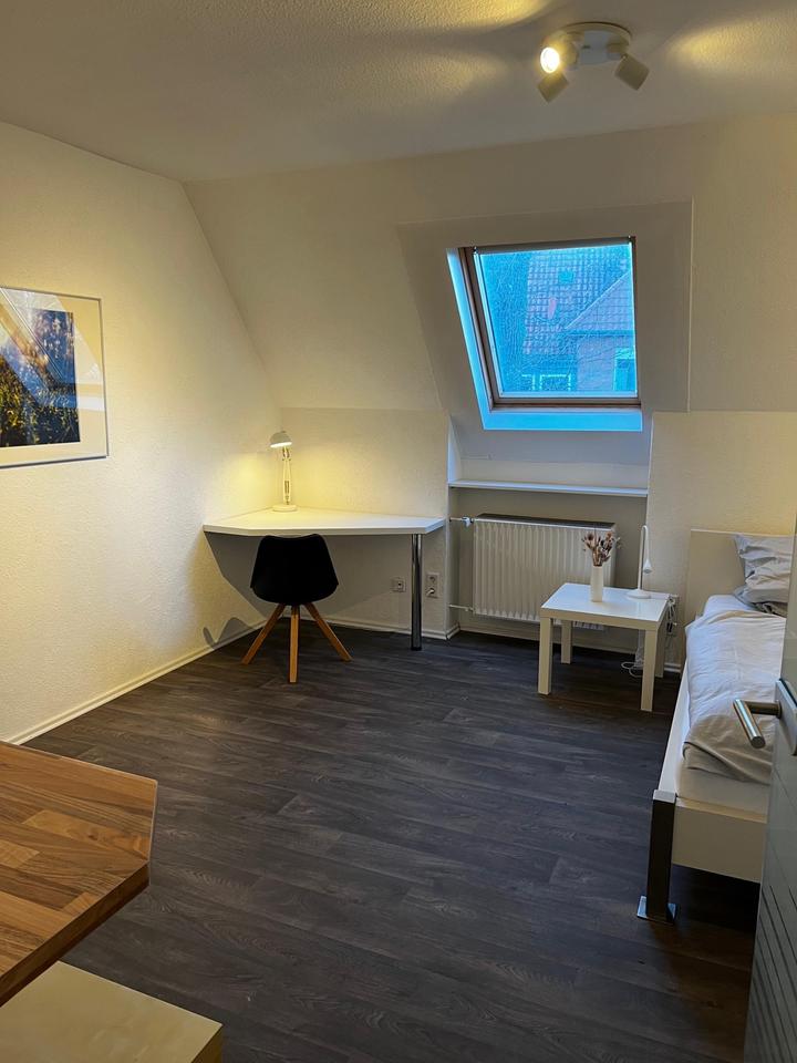 Thumbnail-Voll möbliertes Zimmer (ca25 m²) – sofort bezugsfertig – Top Lage