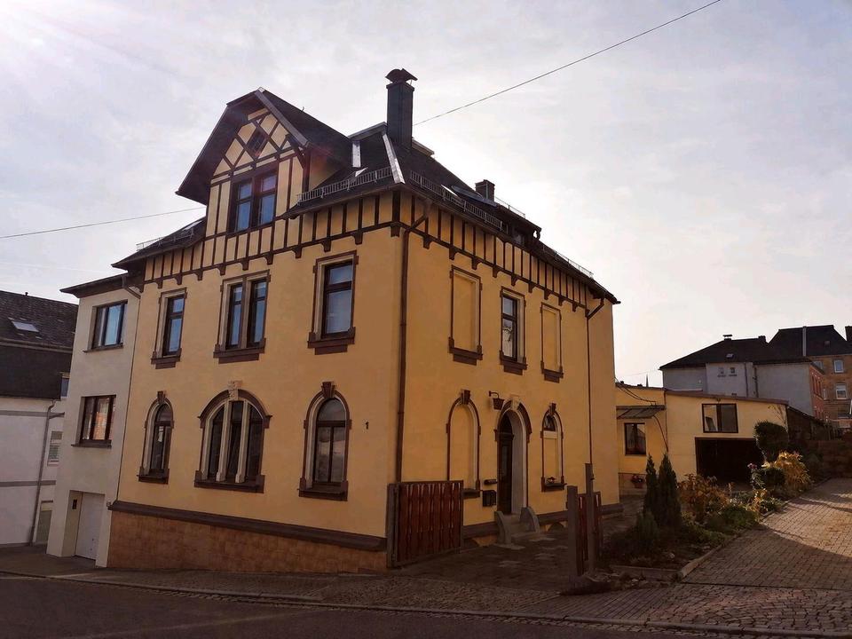 Thumbnail-Mehrfamilienhaus Ellefeld mit Halle Platz fur Hobby Gewerbe