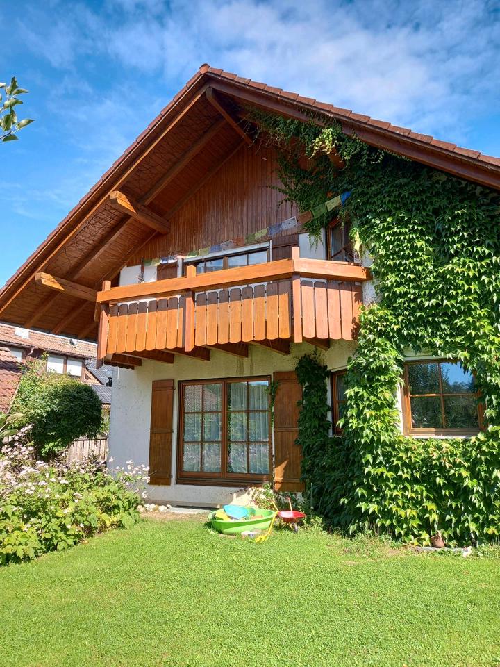 Thumbnail-Helle 2,5 Zimmer DG Wohnung