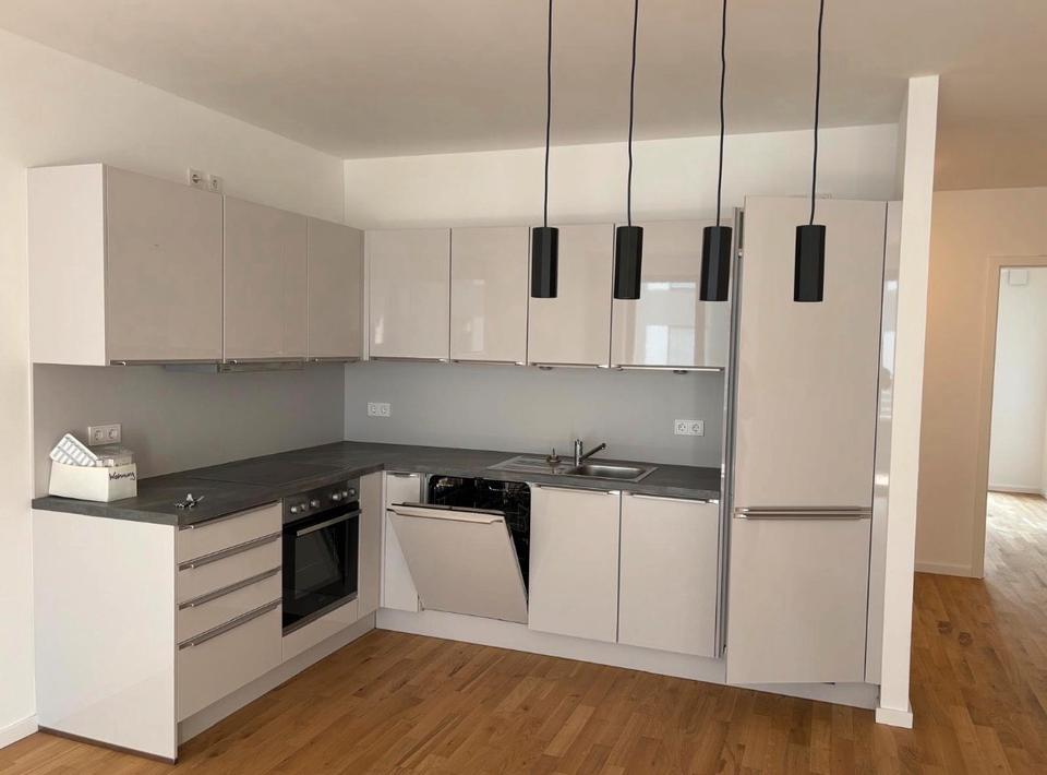 Thumbnail-Moderne 4-Zimmer-Wohnung mit EBK & Balkon auf dem Lagarde