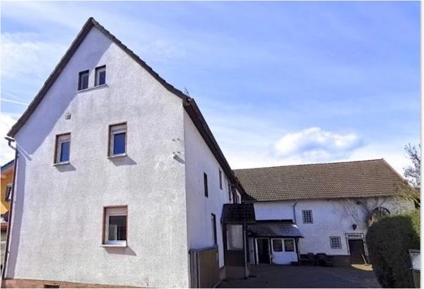 Thumbnail-Hofreite mit Geschäftsräumen, Hof und Garten zu vermieten