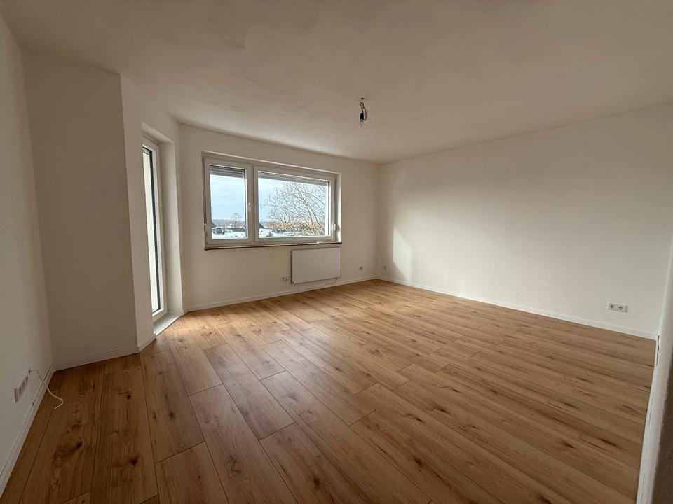 Thumbnail-3 Zimmer Wohnung mit Balkon- Erstbezug nach Sanierung