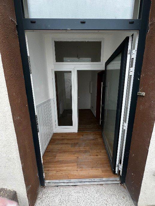 Thumbnail-Frisch saniert: Moderne 2,5-Zimmer-Wohnung mit separatem Eingang