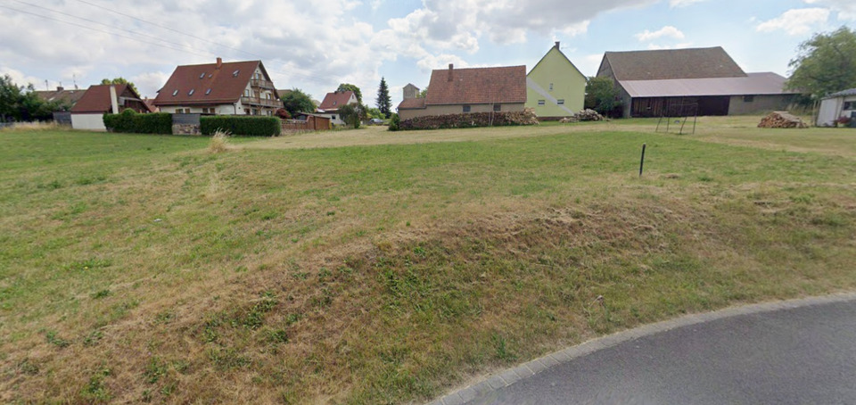 Thumbnail-Familienfreundliches Baugrundstück 681 m² in ruhiger Dorflage – Z